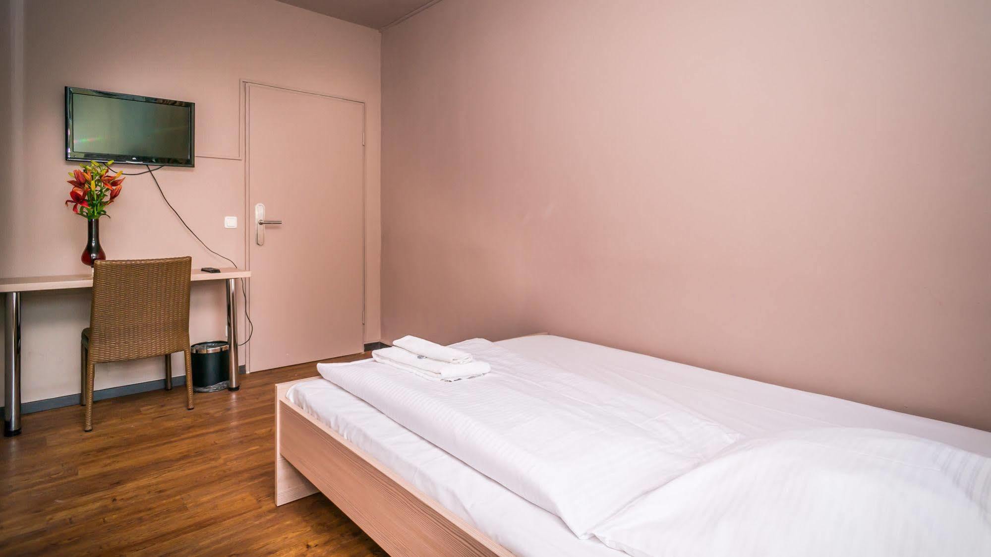 Smart Stay - Hostel Munich City Kültér fotó