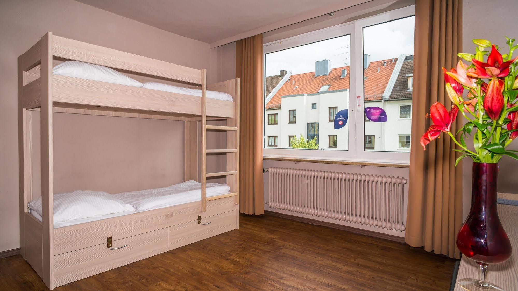 Smart Stay - Hostel Munich City Kültér fotó